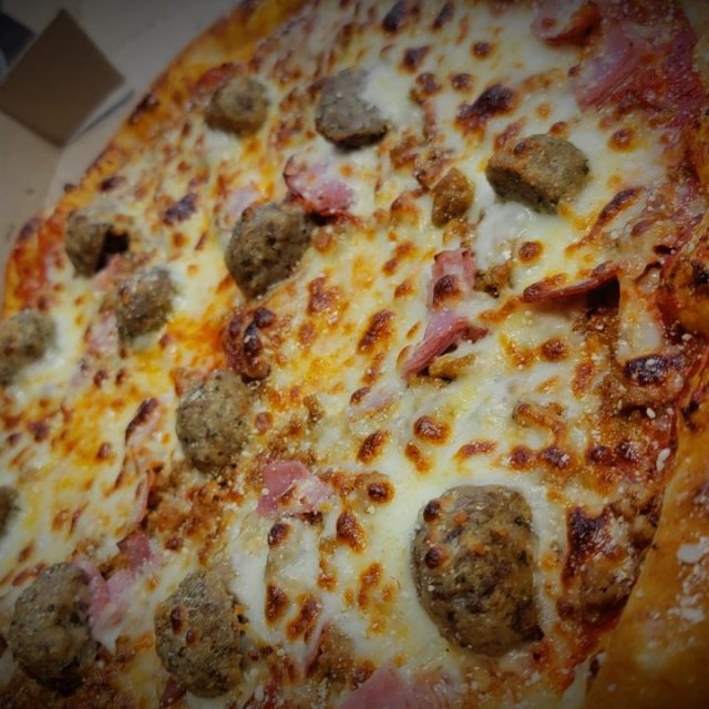 Mama’s Meatza Pizza